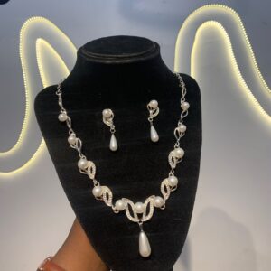 The Regency Elegance Pearl & Crystal Bridal Jewelry Set
